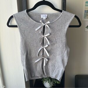 Gray Ribbed Sleeveless Top with Bows